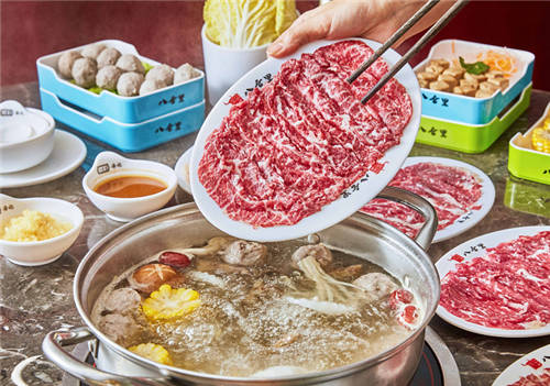 街電共享充電寶獨(dú)家入駐八合里牛肉火鍋，滿電續(xù)航盡享正宗潮汕味道