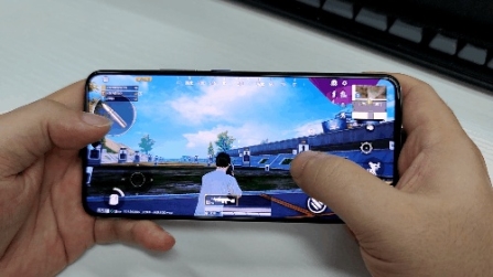 驍龍888+獨立顯示芯片，iQOO 8成為游戲愛好者最佳之選
