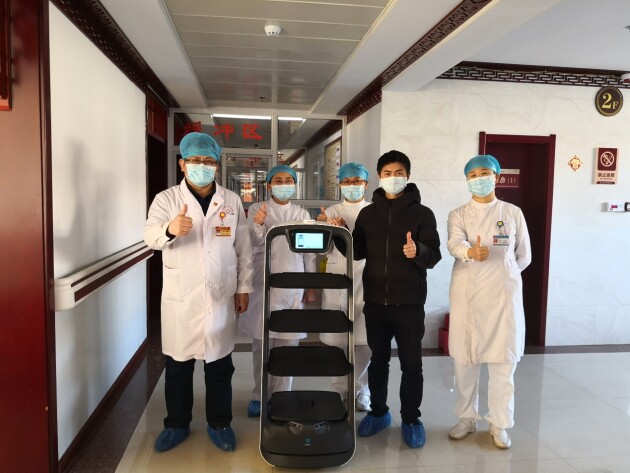 普渡機器人榮登《深圳僑報》，盡顯抗疫風采
