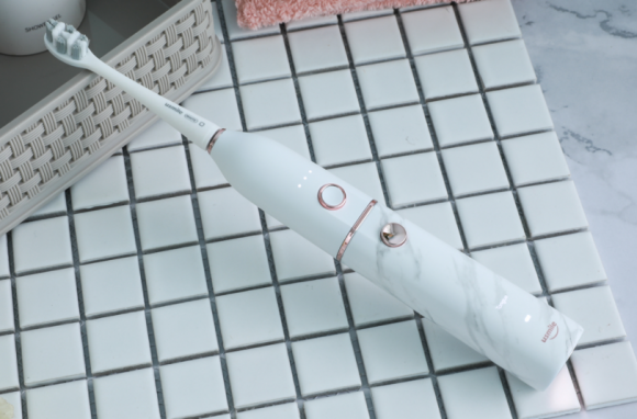 “上火”高發(fā)季節(jié)電動牙刷哪個牌子好？十大品牌電動牙刷推薦