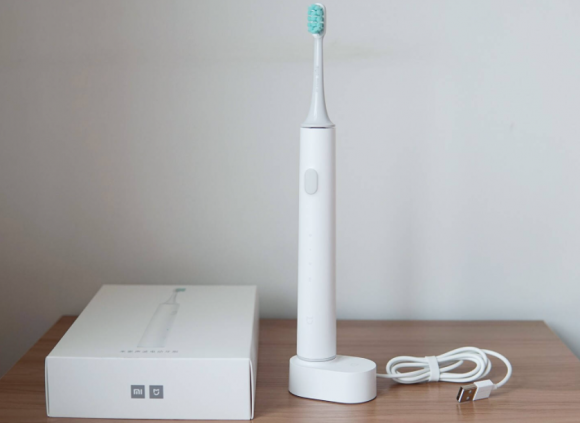 “上火”高發(fā)季節(jié)電動牙刷哪個牌子好？十大品牌電動牙刷推薦