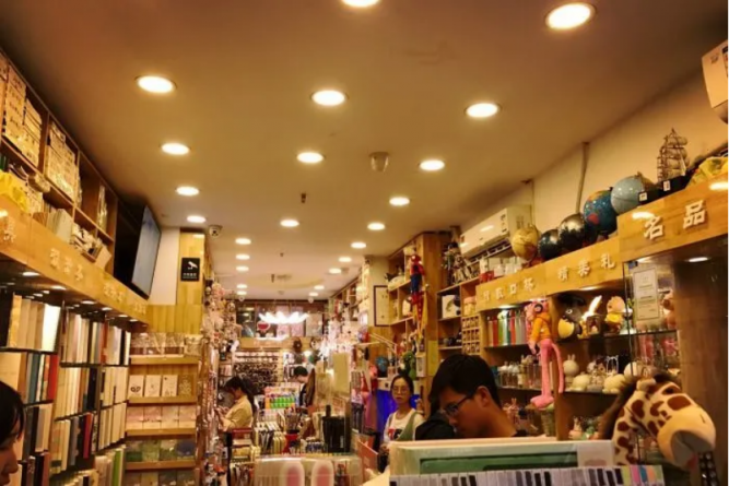 暢捷通亮相全球互聯網經濟大會，斬獲“年度最佳小微企業(yè)云財稅服務廠商”
