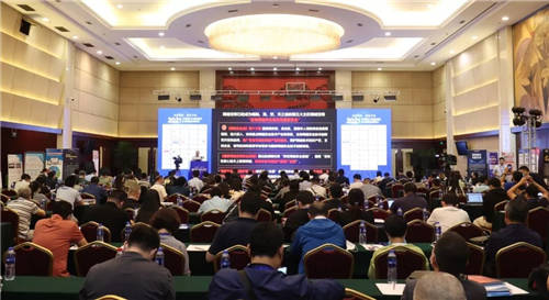 榮聯(lián)上榜2021行業(yè)信息化競爭力百強榜單 斬獲雙料大獎