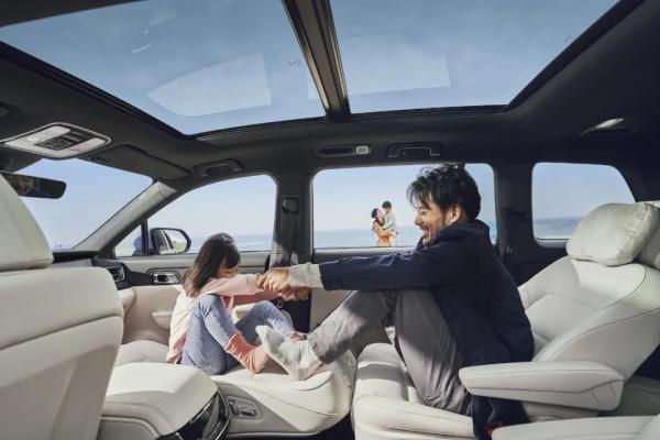 理想汽車幸福智能空間，實(shí)實(shí)在在的功能和細(xì)節(jié)！