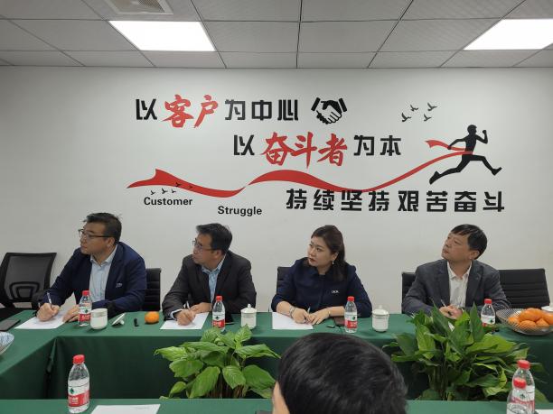 凝聚青年企業(yè)家力量，實(shí)現(xiàn)企業(yè)實(shí)力新飛躍 — 哈工大青企聯(lián)合會員來訪交流