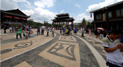 4大央媒助力丹寨萬達小鎮(zhèn)“云上丹寨好物節(jié)”，155個品種上直播