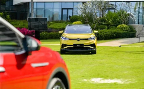 特斯拉Model 3和大眾ID.4X哪個(gè)好？ID.4X拿下2022年度環(huán)保車更值得！