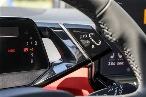 特斯拉Model 3和大眾ID.4X哪個(gè)好？ID.4X拿下2022年度環(huán)保車更值得！