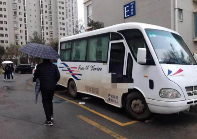 互聯(lián)網(wǎng)加油App團(tuán)油，為旅游車司機(jī)帶來(lái)幸福生活