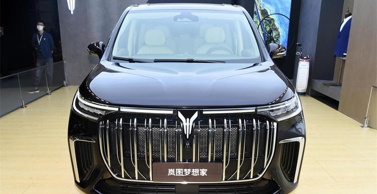 嵐圖夢想家：增程版來了，對比別克GL8優(yōu)勢在科技/空間？