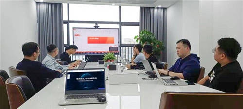 華為南京研究所代表一行蒞臨光聯集團交流指導