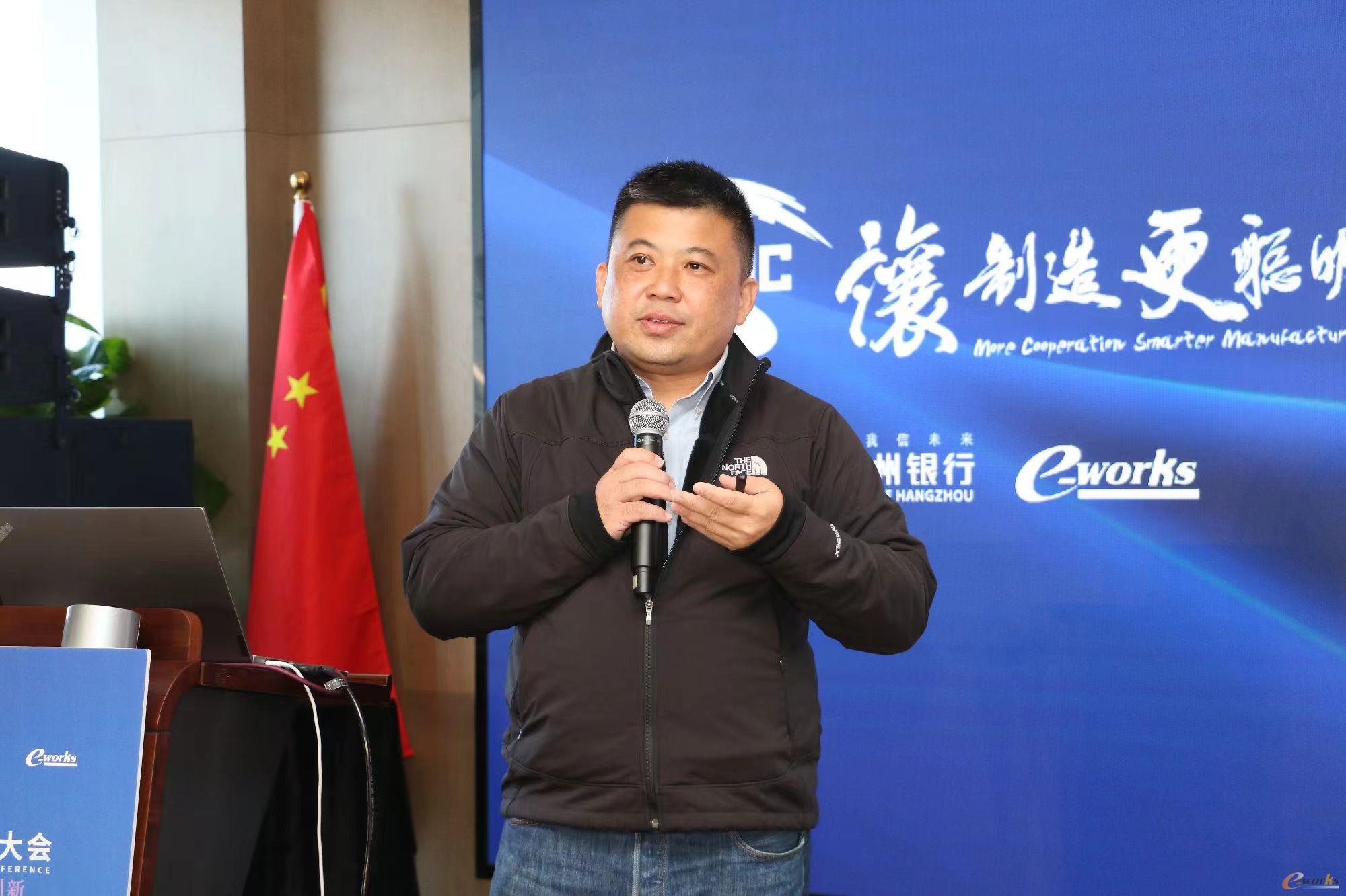 圖8 東盟工程與技術(shù)科學(xué)院院士、馬來西亞智能工業(yè)協(xié)會(huì)主席陳志輝