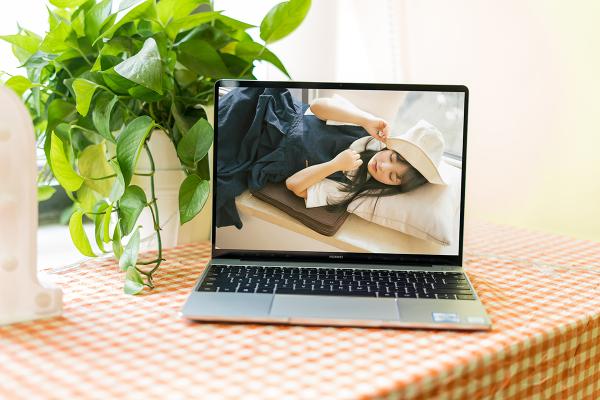輕薄本成PC市場增長新引擎，華為MateBook 13筆記本實力領銜！