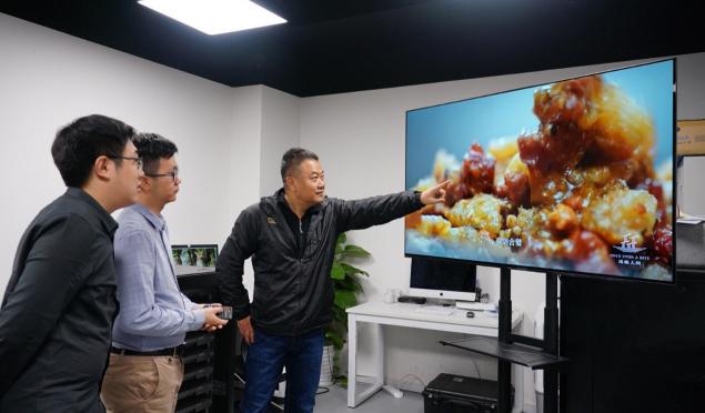 揭秘陳曉卿的美味神器，索尼電視帶你細(xì)品《風(fēng)味人間》