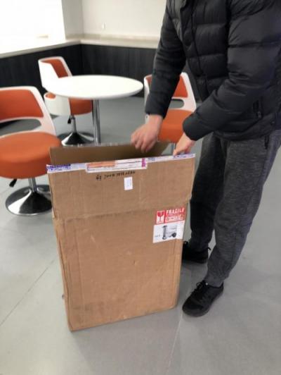 賣到斷貨的黑科技智能騎行旅行箱終于入手了！