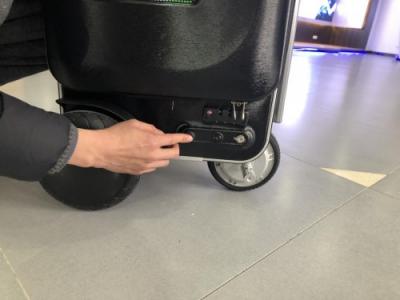 賣到斷貨的黑科技智能騎行旅行箱終于入手了！
