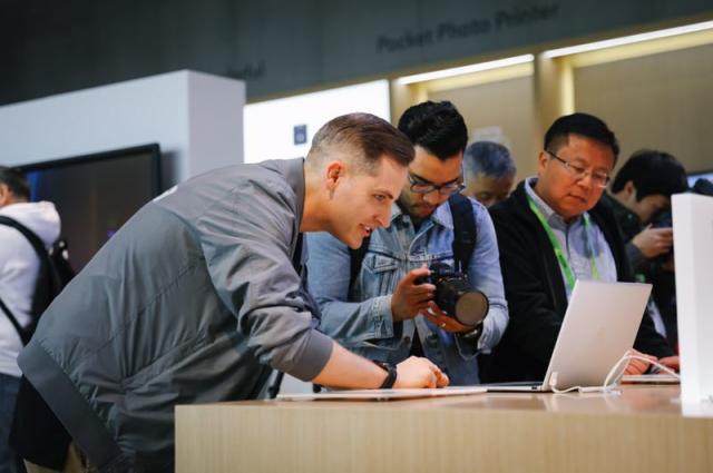 “技術(shù)流”征戰(zhàn)CES 2019，華為MateBook 13筆記本全面更出色！