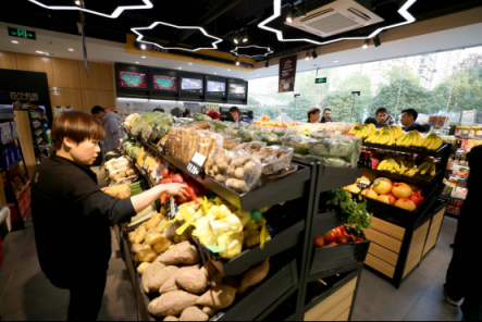 有溫度、有速度、有深度，蘇寧小店給城市“留守者”送上春節(jié)暖心禮