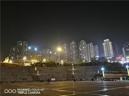 打造高顏值自拍神器，華為nove 4e或成年輕人手機(jī)時(shí)尚新標(biāo)桿