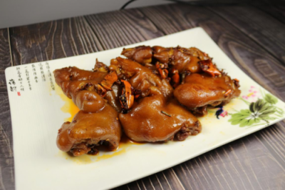 100年只做鹵味，源于李鴻章御廚的五香居何以立足市場(chǎng)？