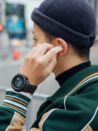 明星同款時(shí)尚潮表！Garmin Instinct開春新配色