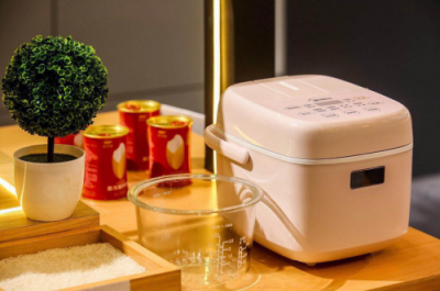 多款顛覆性產(chǎn)品亮相美的生活電器2019新品發(fā)布會