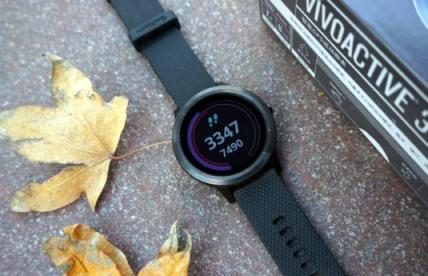 真正的性價比之王！Garmin vivoactive 3 trainer智能運動手表
