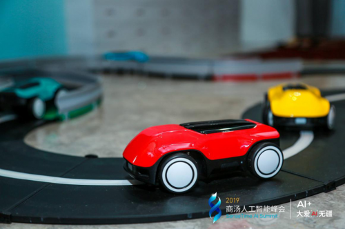 商湯科技發(fā)布全國版AI教材等產(chǎn)品 人工智能基礎(chǔ)教育生態(tài)更進一步