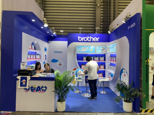 Brother攜新款哆啦A夢標(biāo)簽機(jī)亮相第113屆文化用品展