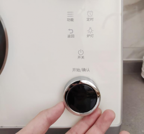 還找不到合適的烤箱？快來(lái)看看這款復(fù)古蒸烤箱實(shí)拍