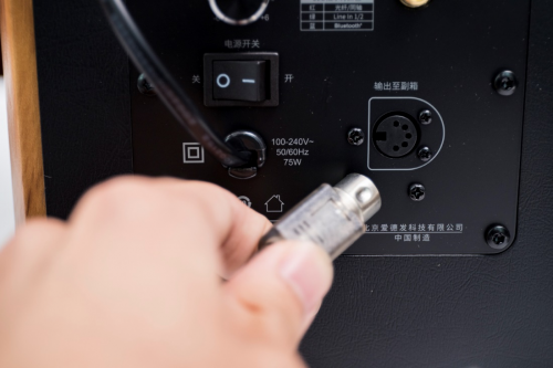 能讓全家人幸福的爽耳神器？它就是漫步者S1000MKII