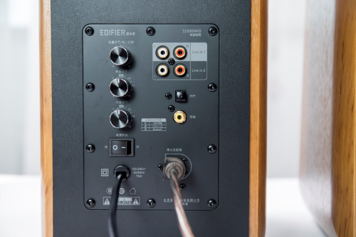 能讓全家人幸福的爽耳神器？它就是漫步者S1000MKII