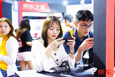 京東之家打通線(xiàn)上線(xiàn)下5G體驗(yàn) 京東手機(jī)引領(lǐng)5G進(jìn)入千家萬(wàn)戶(hù)
