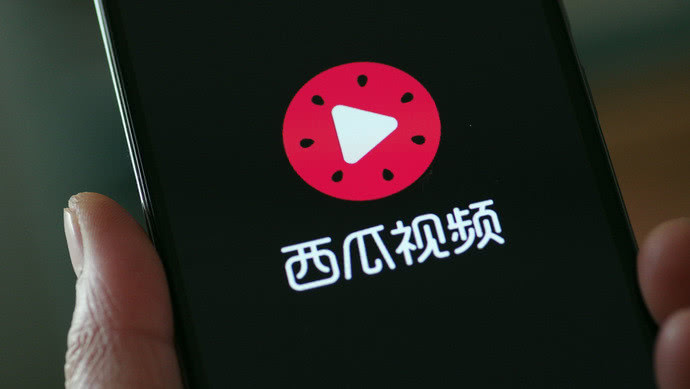 蒙眼狂奔的游戲直播，需要重新考量版權(quán)的制約問(wèn)題