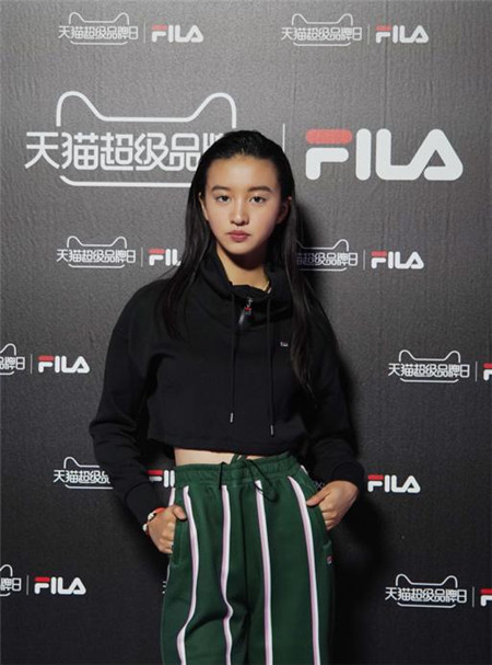 天貓超級(jí)品牌日攜手FILA開啟米蘭時(shí)尚大秀，引領(lǐng)高級(jí)運(yùn)動(dòng)時(shí)裝浪潮