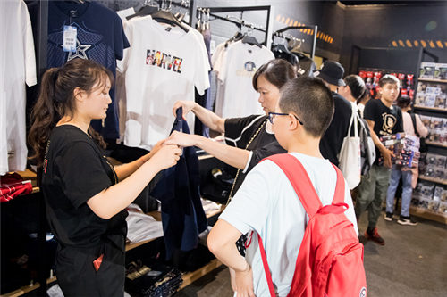 國慶去哪玩？邀你足不出“滬”玩轉(zhuǎn)漫威展！