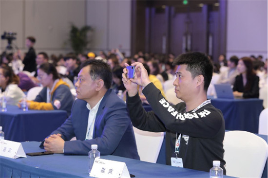 2019 AIIA 人工智能開發(fā)者大會(huì)璀璨開幕，騰訊、Testin、曠視等企業(yè)亮相吸睛