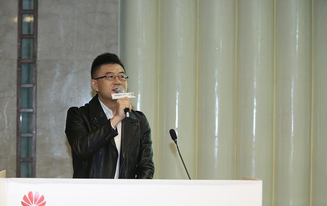 華為云高校行走進重慶郵電大學，推動新工科人才協(xié)同培養(yǎng)