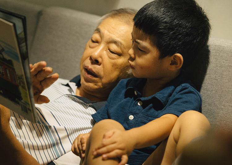 有了天貓精靈CCL僅留老人小孩在家中，我也能安心出門的秘密