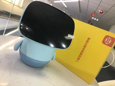 寶媽力薦的教陪神器，云知聲聰聰AI陪伴教育機器人