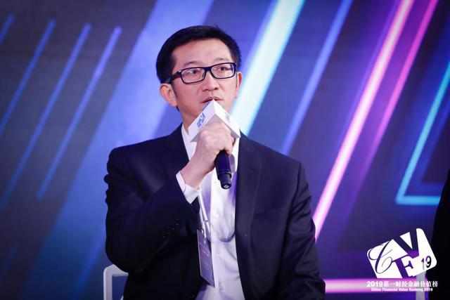 AI技術(shù)服務(wù)400家銀行 云從科技引領(lǐng)金融科技未來