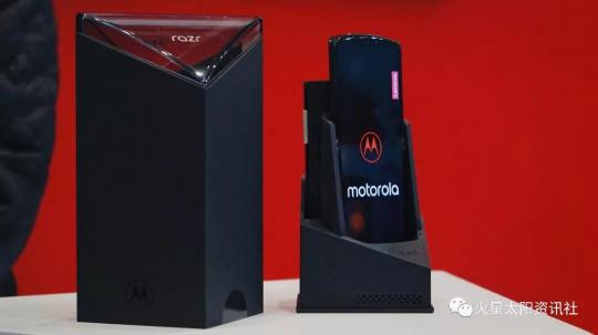 未來與經(jīng)典的碰撞，折疊屏 razr 2019 帶你回首鋒芒歲月