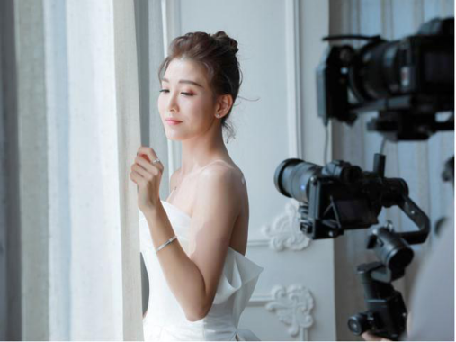國民女神《回家的誘惑》主演李彩樺為國際大品牌冰尊凈水器祝福！