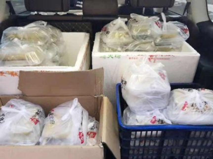 戰(zhàn)疫情 共克時(shí)艱 10輛長城炮為愛馳援