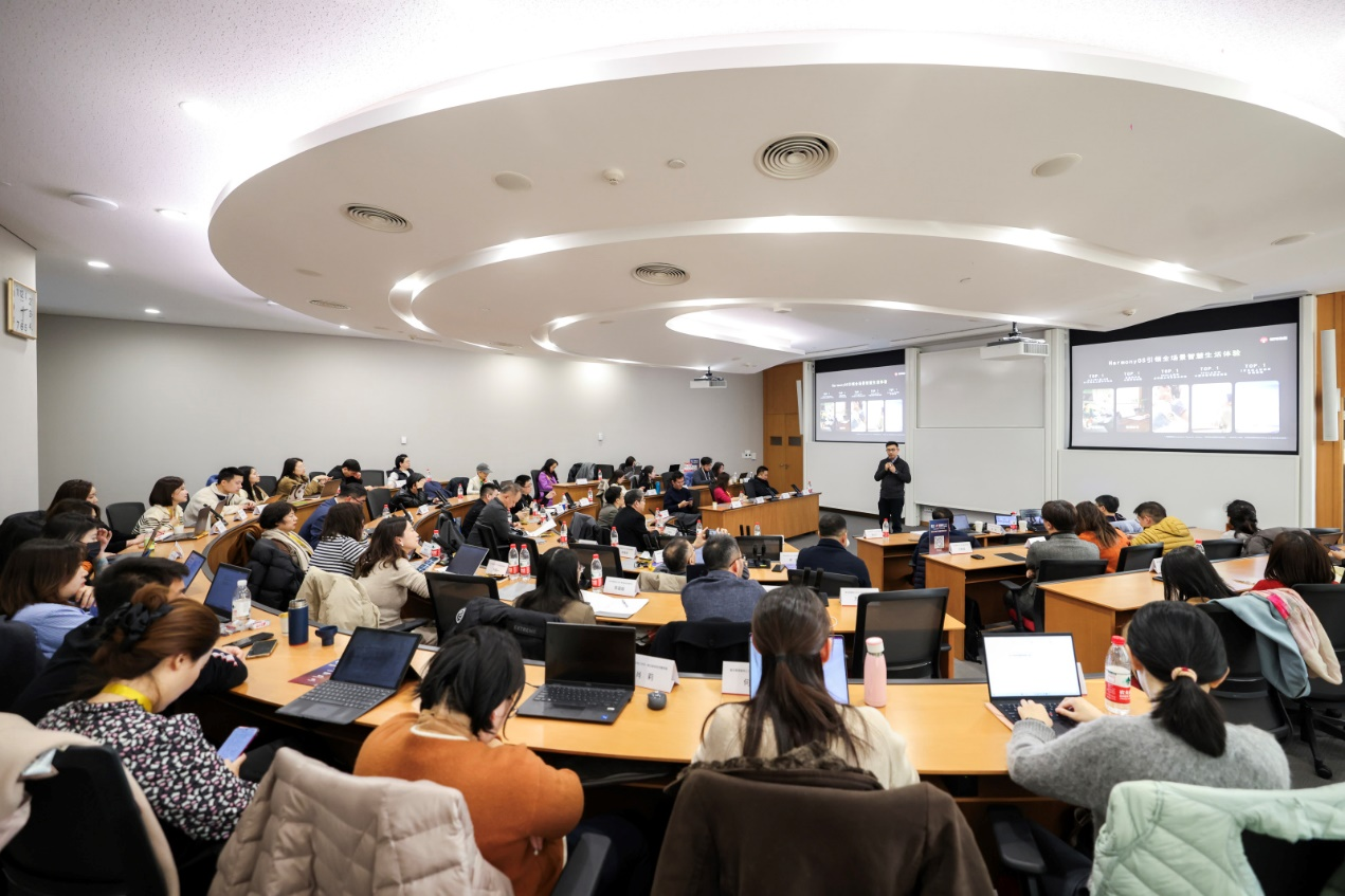 金投賞案例周：鯨鴻動能走進復旦大學，共探營銷新境界