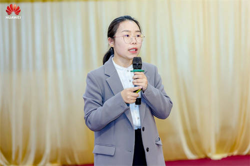 共攀技術(shù)高峰 共建高校生態(tài)，華為云HCSD校園沙龍走進海南職業(yè)技術(shù)學院
