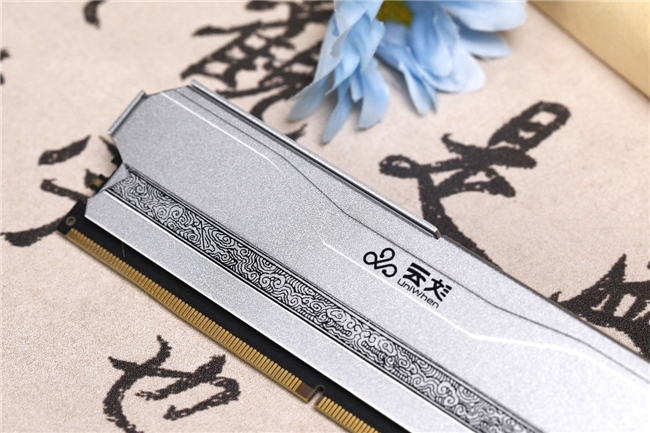 國風(fēng)裝機(jī)的點(diǎn)睛之筆，神凝DDR4內(nèi)存評測體驗(yàn)