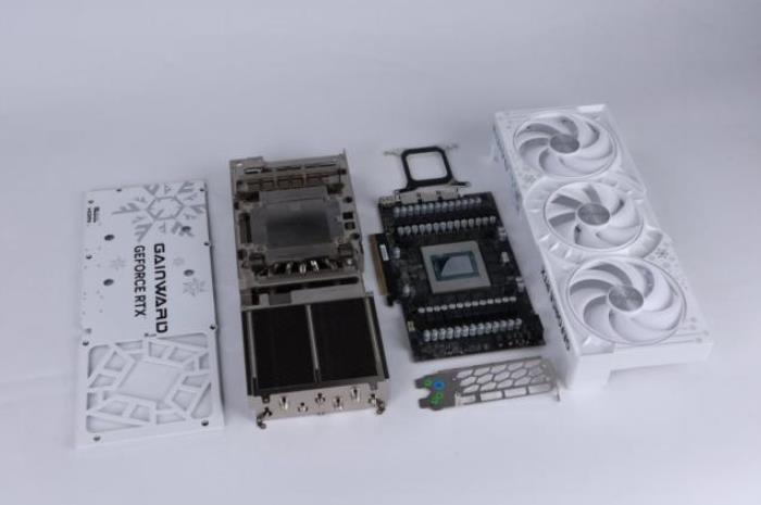耕升 GeForce RTX 5090 D 解禁全新AI 兵器庫！DLSS 4開啟狂暴性能模式！
