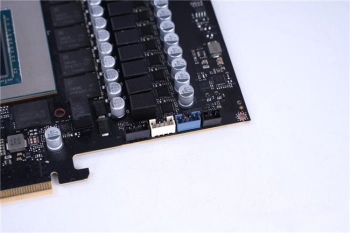 更快更強更AI，影馳GeForce RTX 5090 D 大將評測