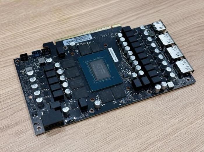DLSS 4攜手影馳 GeForce RTX 5080 魔刃，解封性能超越上代卡皇！